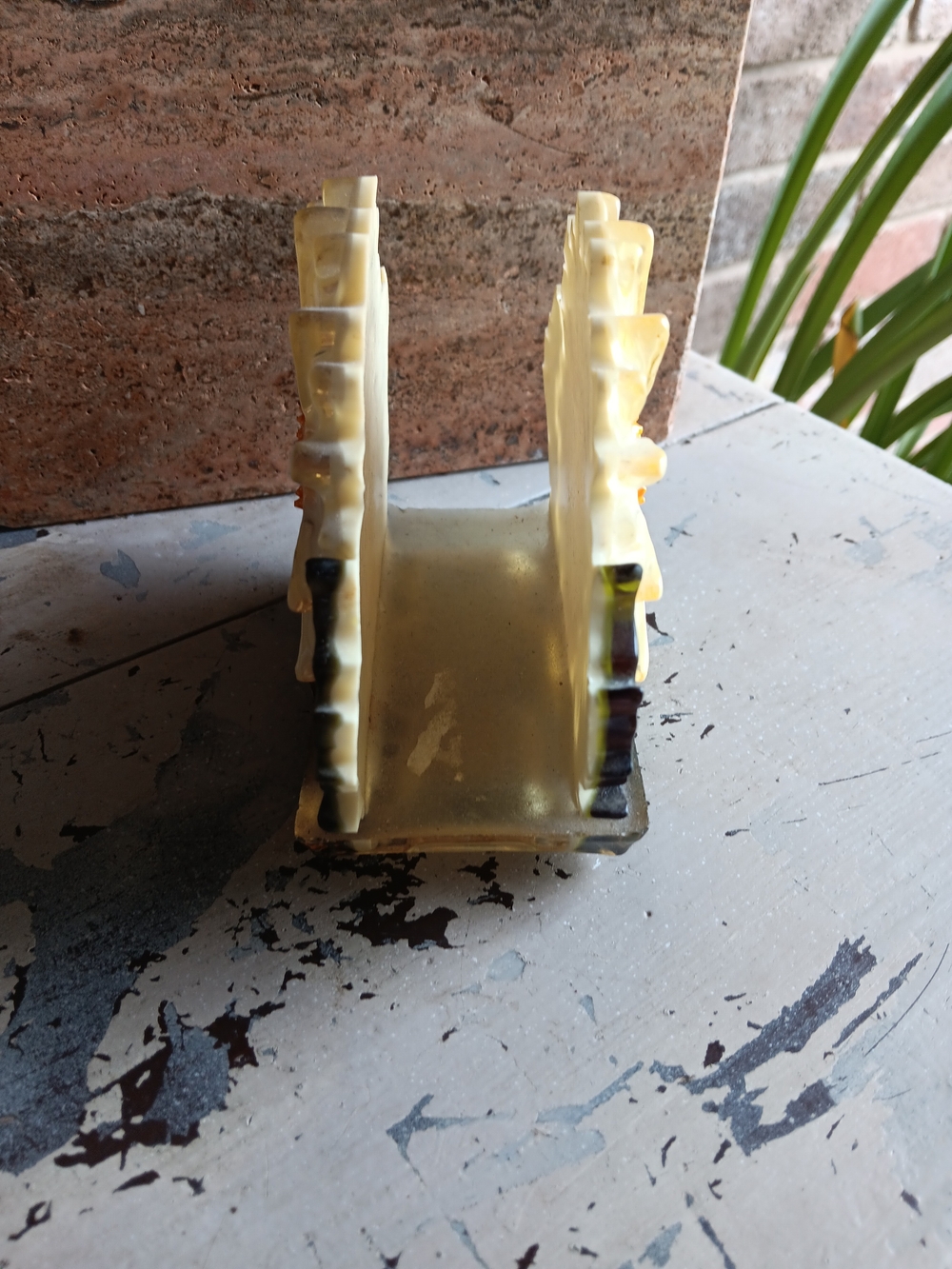 Vintage Wondermold Lucite Daisy Flower Napkin Paper Letter Holder - Picture 2 of 4